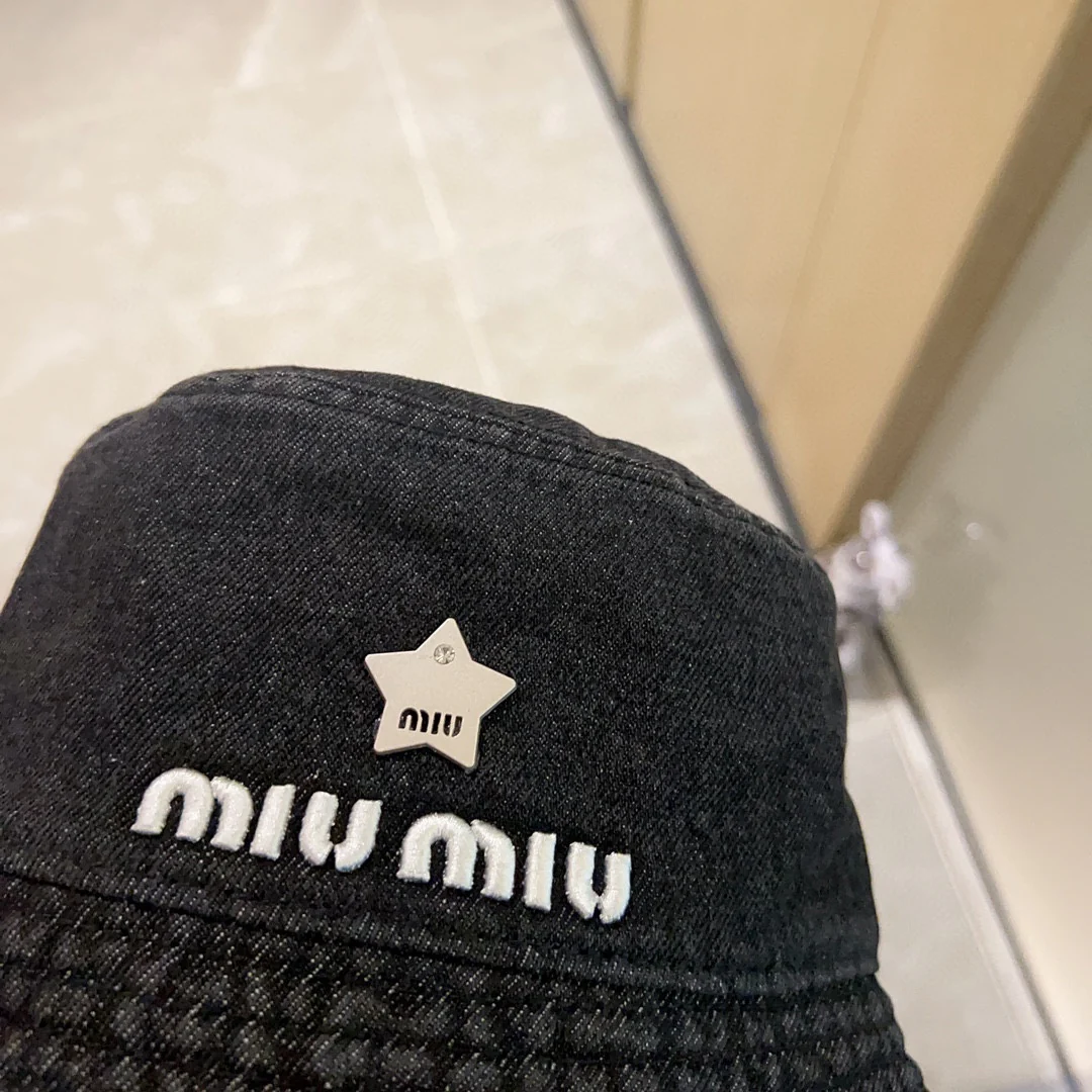 Новинка весны/лета Miu Miu 2023 — Джинсовая панама — Черная