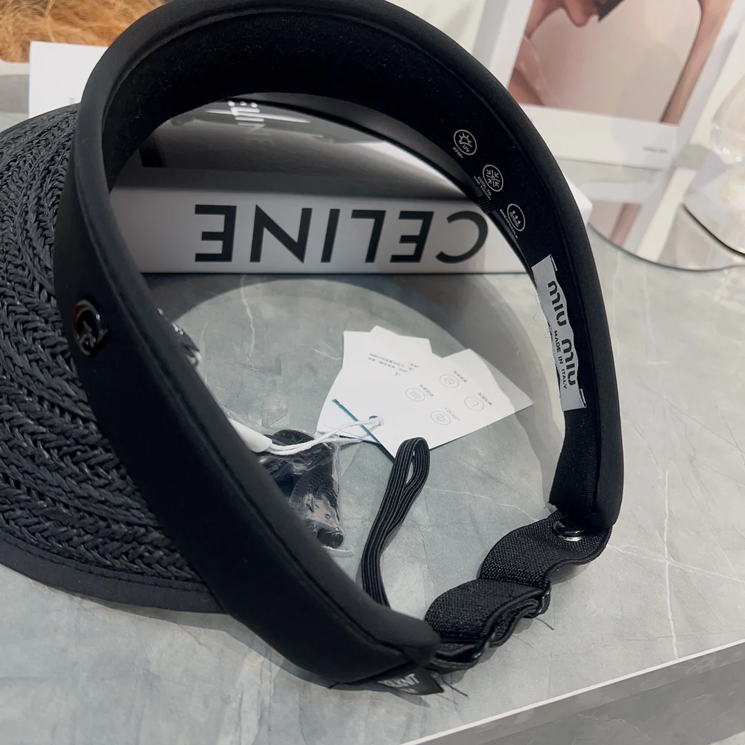 Новинка лета 2023 от Miu Miu - Соломенная шляпа-козырек - Солнцезащитная шляпа - Черная