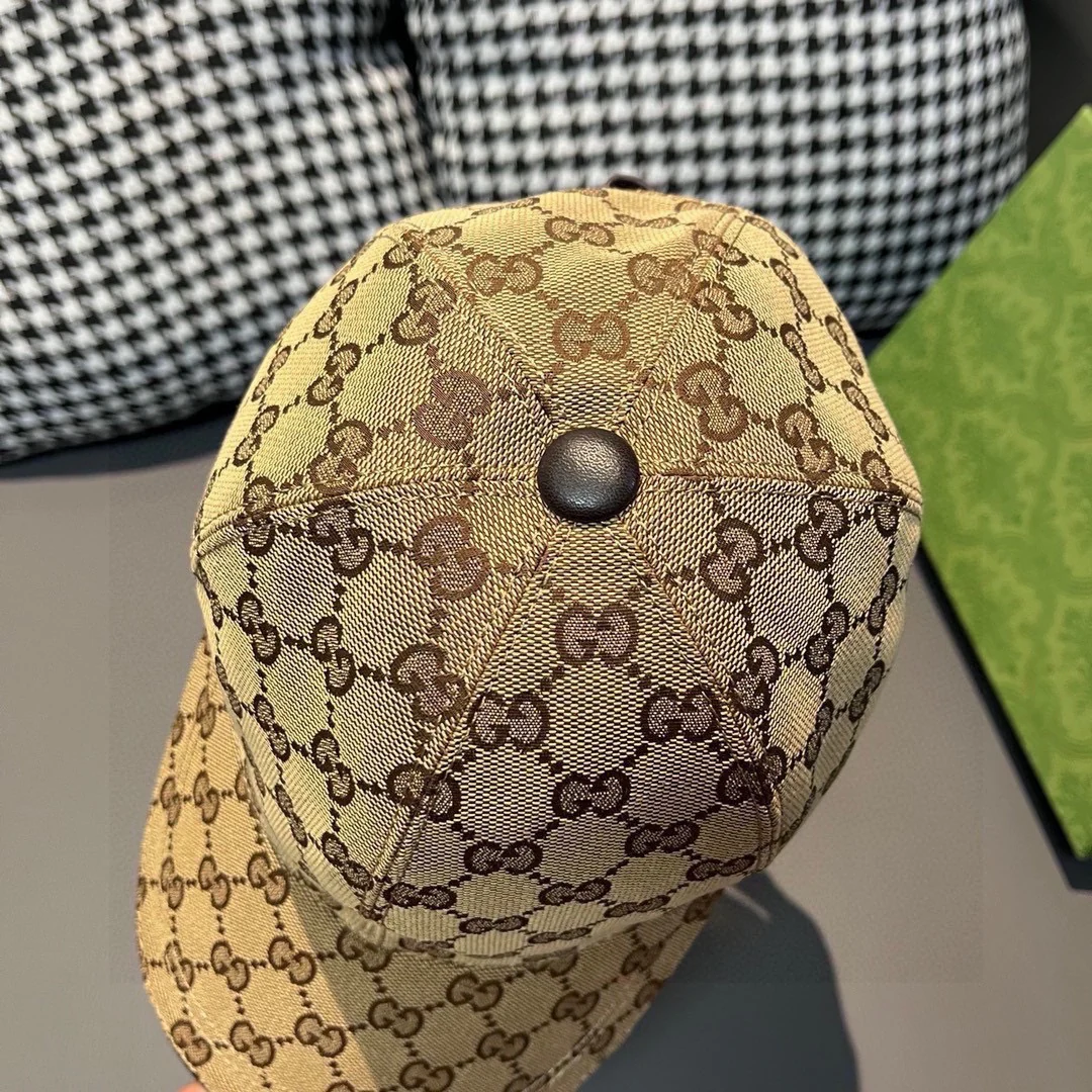 Gucci - Маленькая бейсболка с двойной буквой G - Верблюжий