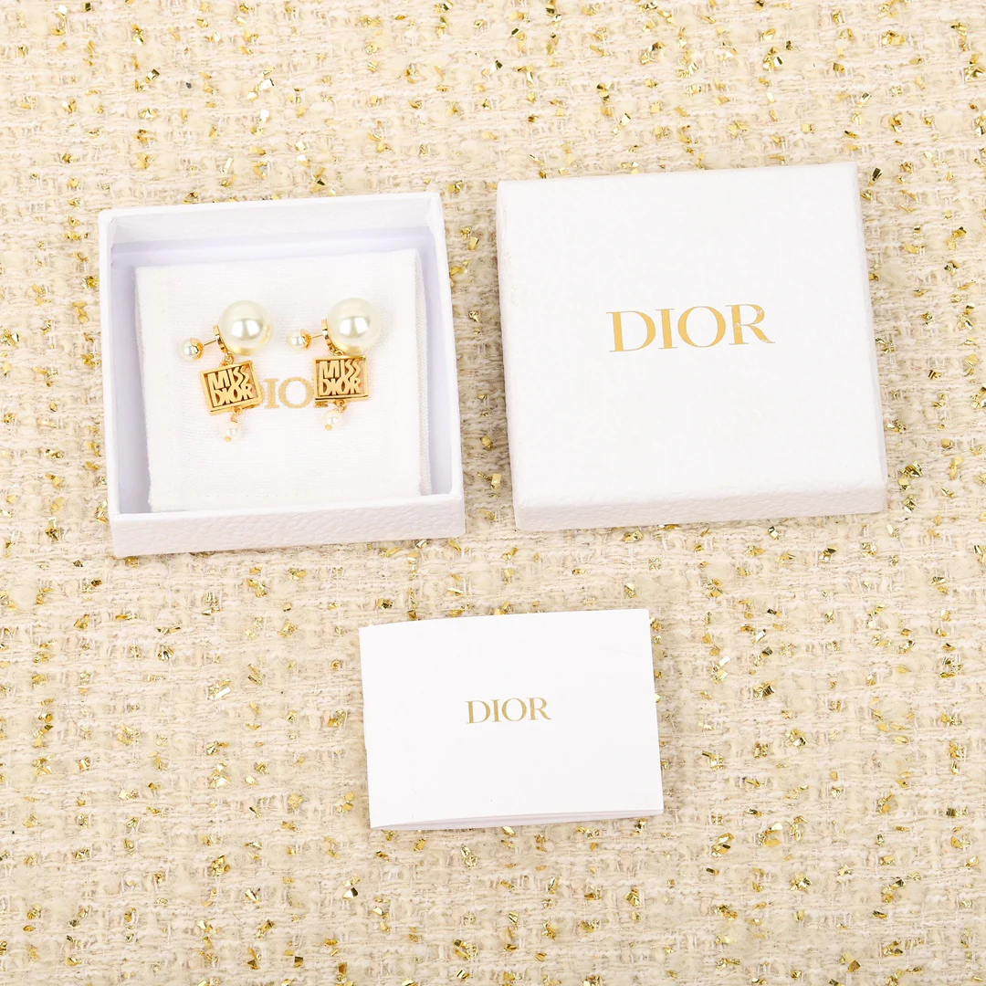 Серьги Dior 147