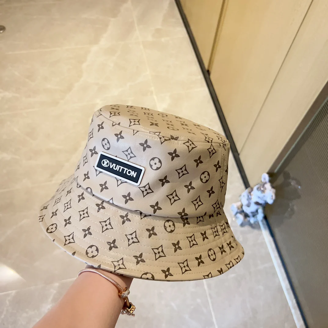 Новая кожаная панама LV с монограммой, 2023 год.