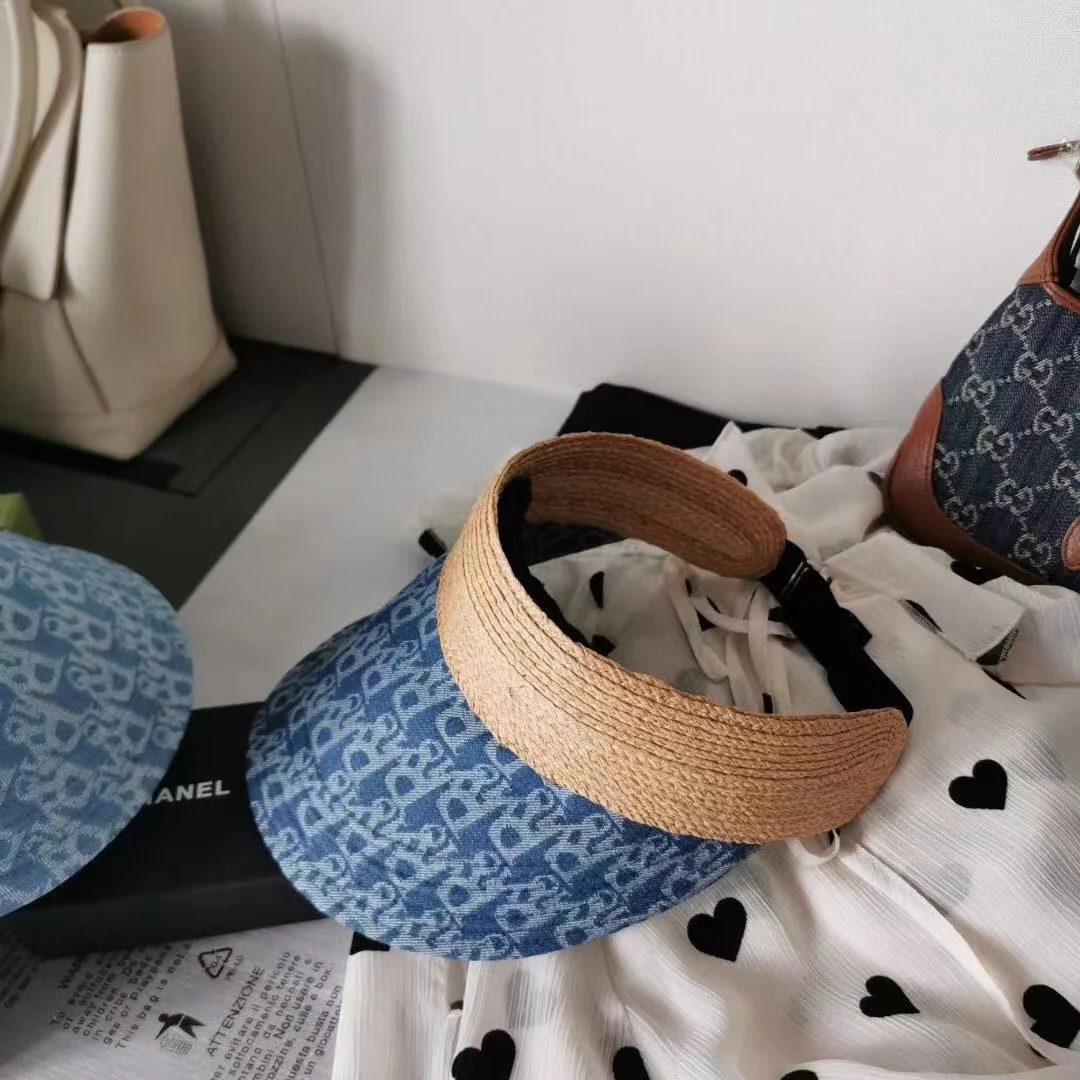 Dior - Солнцезащитная шляпа из соломы с монограммой из денима и лоскутным узором