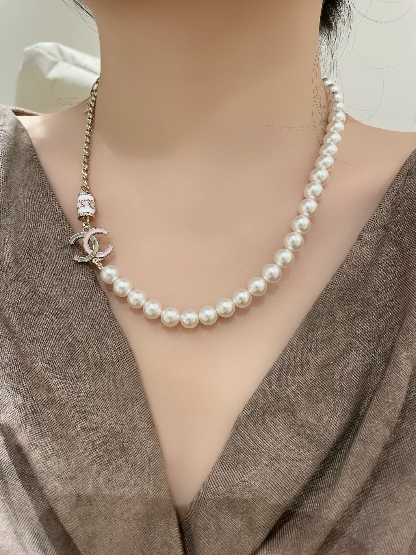 Колье Chanel 550