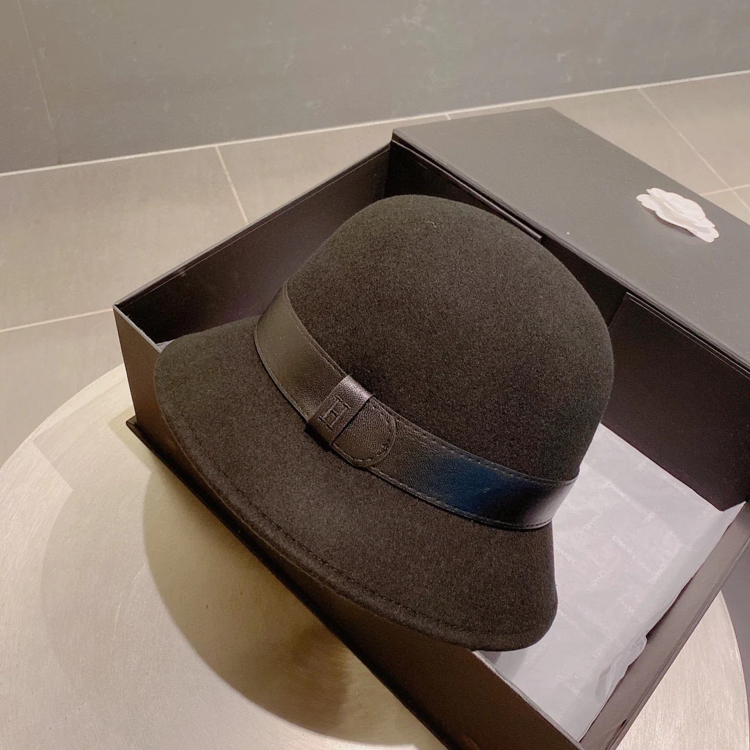 Шерстяная шляпа Hermes - черная