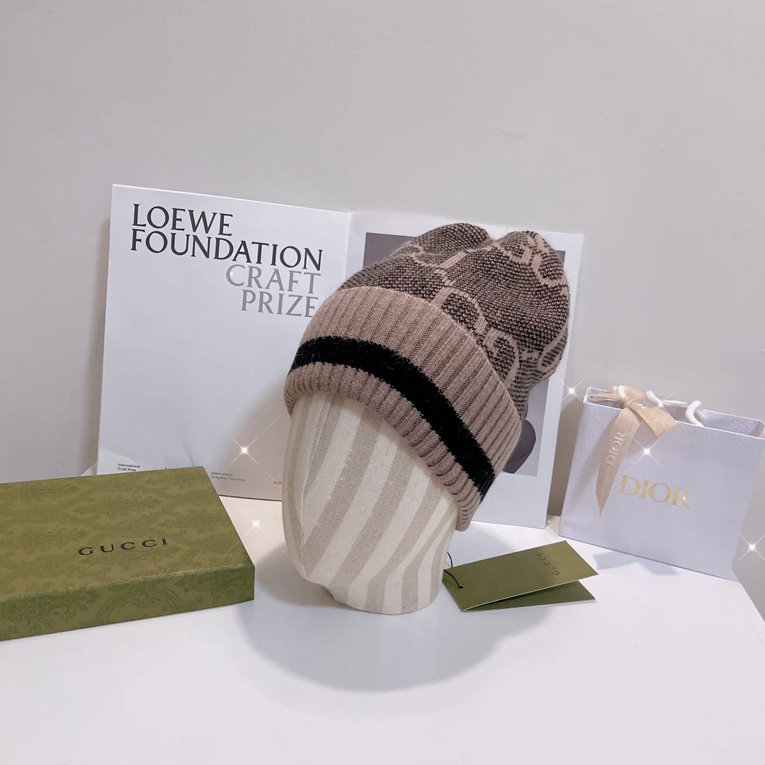 Gucci - Вязаная шапка на резинке - Абрикосовый цвет