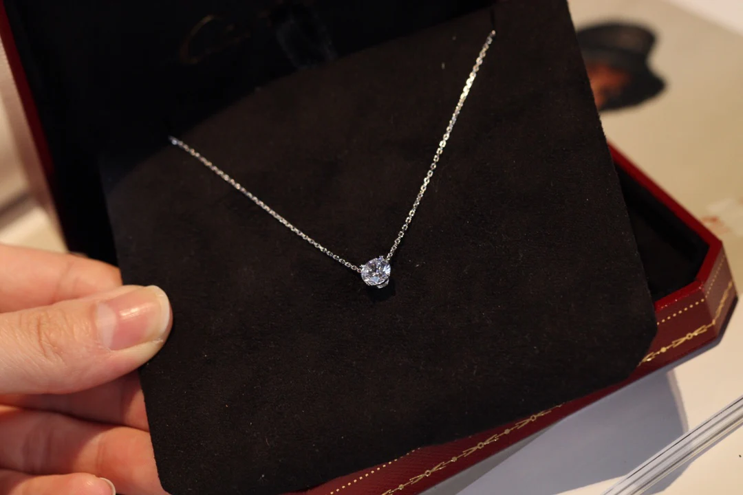 Cartier - Колье с бриллиантом в один карат