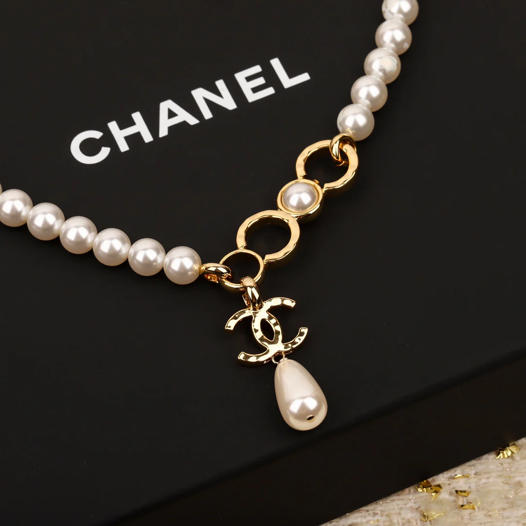 Колье Chanel 463