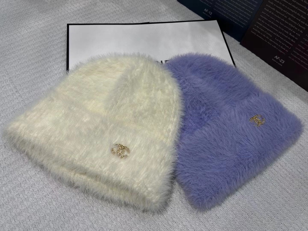 Chanel - Шапка из кроличьего меха