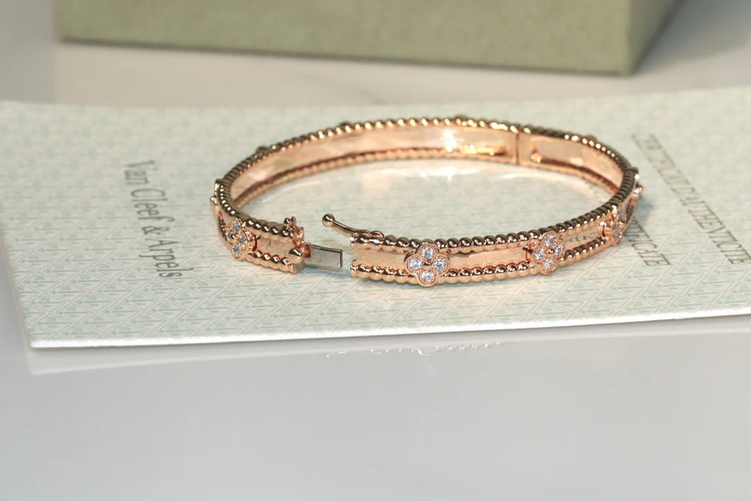 VCA-Браслет-2