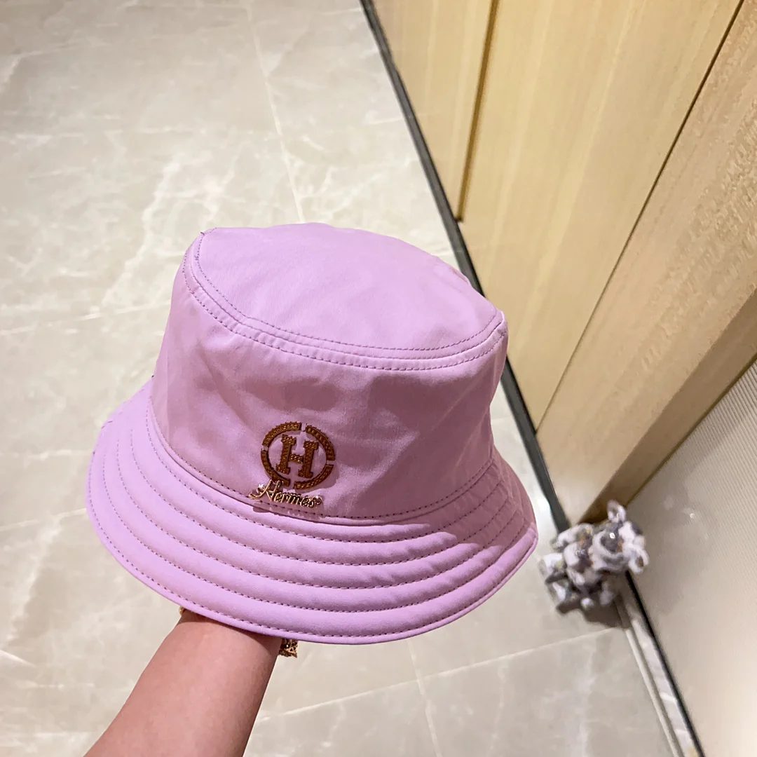 Новинка сезона весна/лето 2023 от Hermes - Панама - Фиолетовая