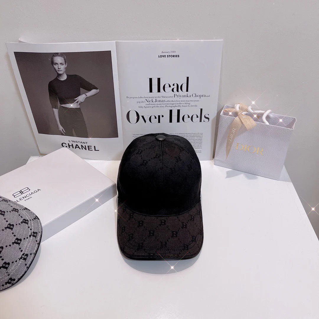 Бейсболка Balenciaga с жаккардовым логотипом - оригинальная формованная ткань - коровья кожа