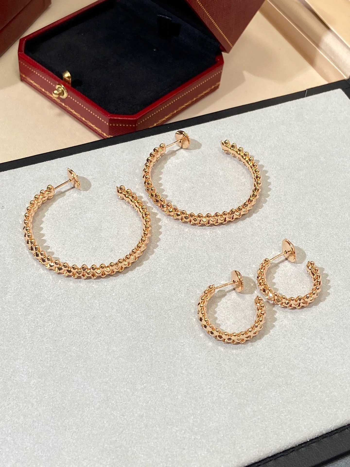 Серьги Cartier 014