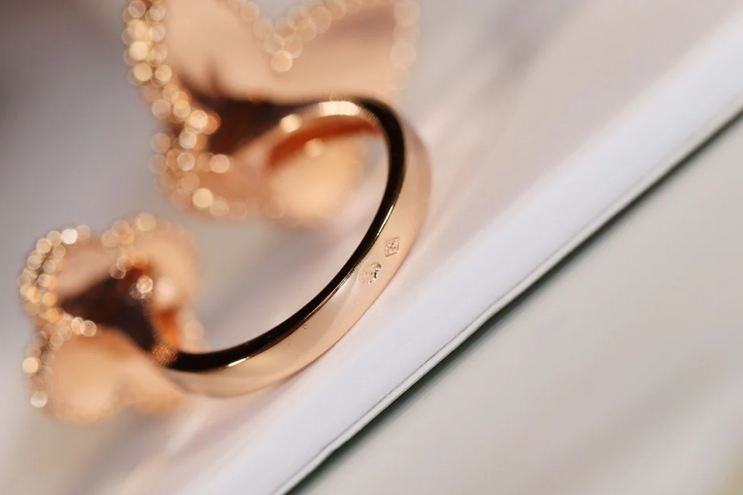 VCA - Кольцо-бабочка