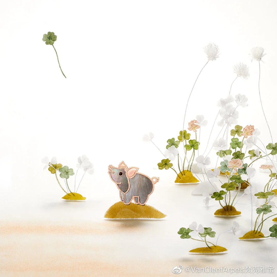 Van der V - Брошь 016