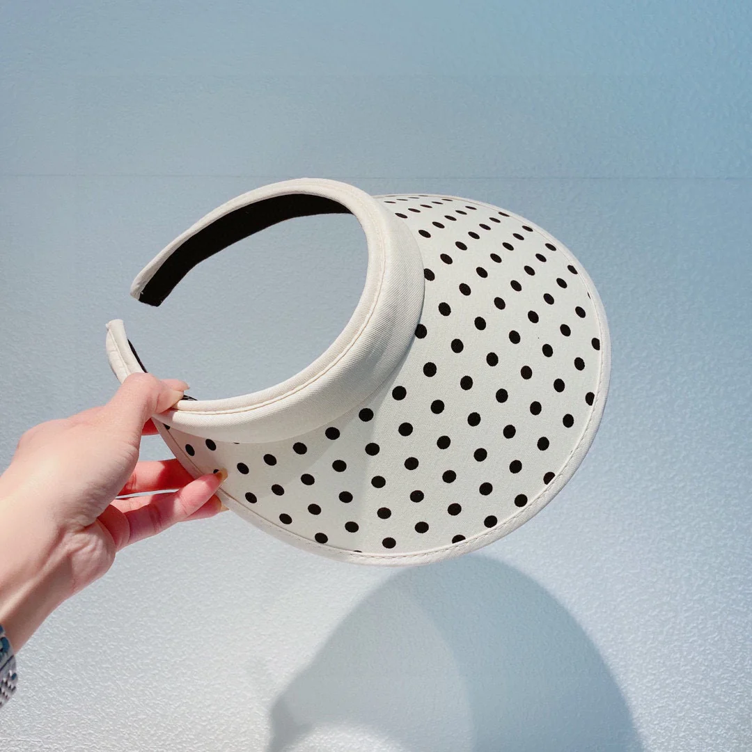 Gucci - Солнцезащитная шляпа в горошек в стиле ретро