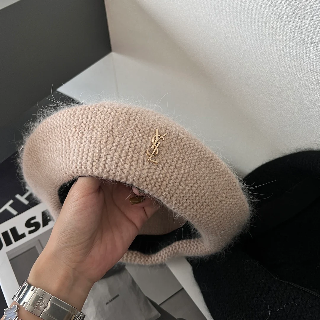 Вязаный меховой берет Saint Y-Lau