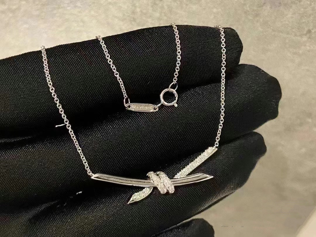 Колье Tiffany 103