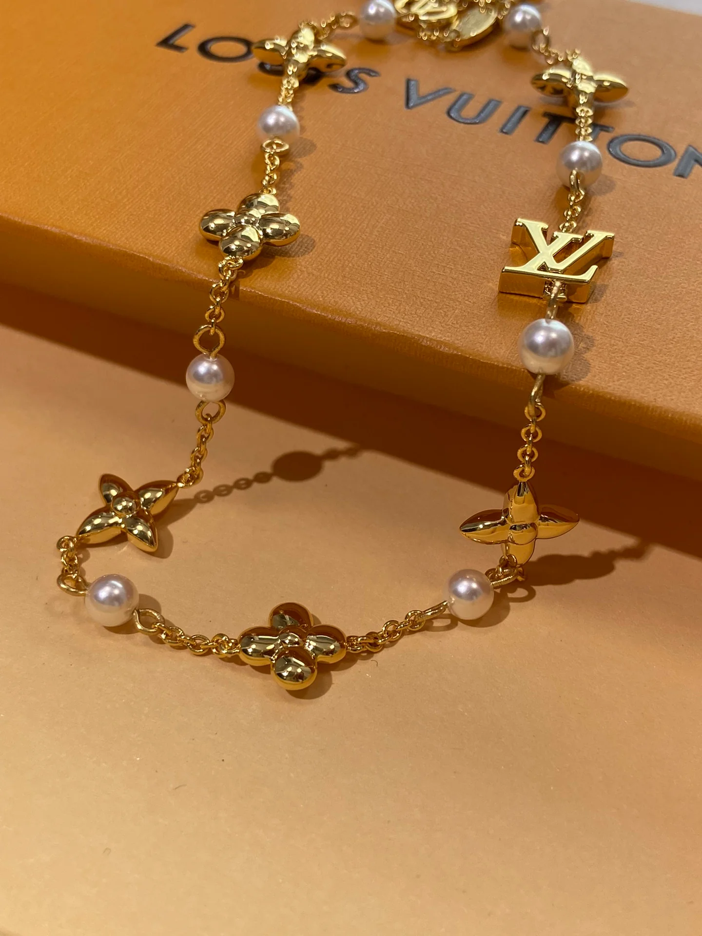 LV-Ожерелье 072