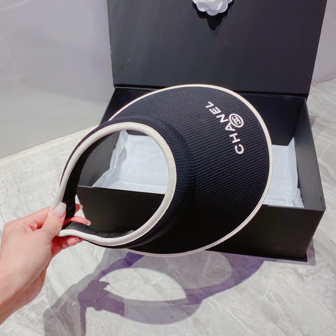 Солнцезащитная шляпа Chanel с открытым верхом - 5