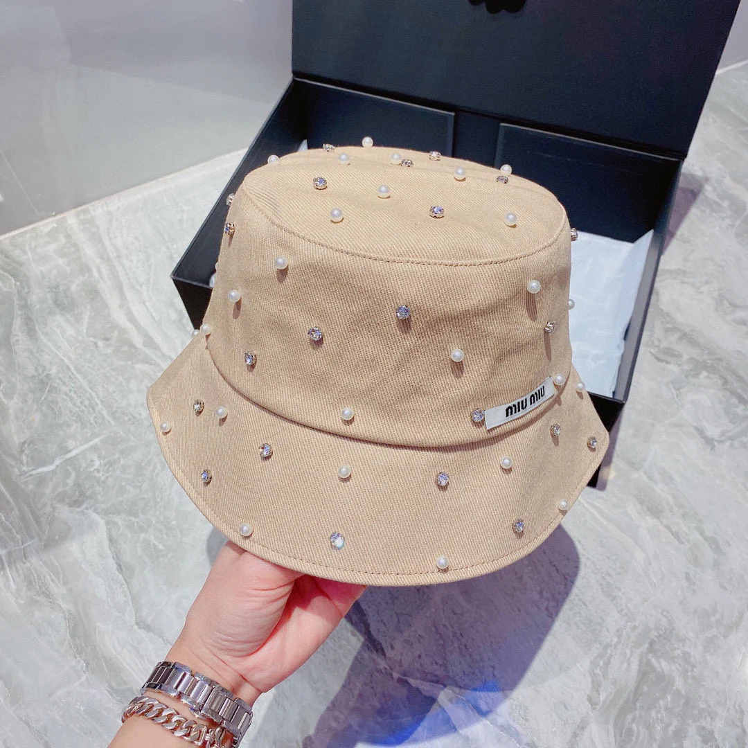 Miu Miu — популярный товар в интернете — панама из парусины — богато украшена жемчугом и стразами — 5 цветов
