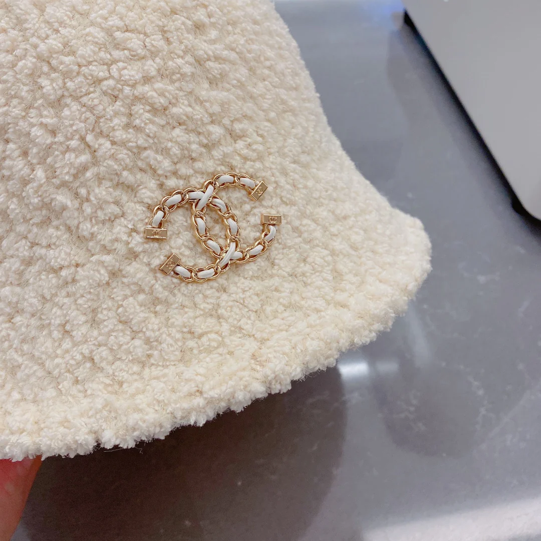 Chanel - Рыбацкая шляпа из овечьей шерсти - Белая