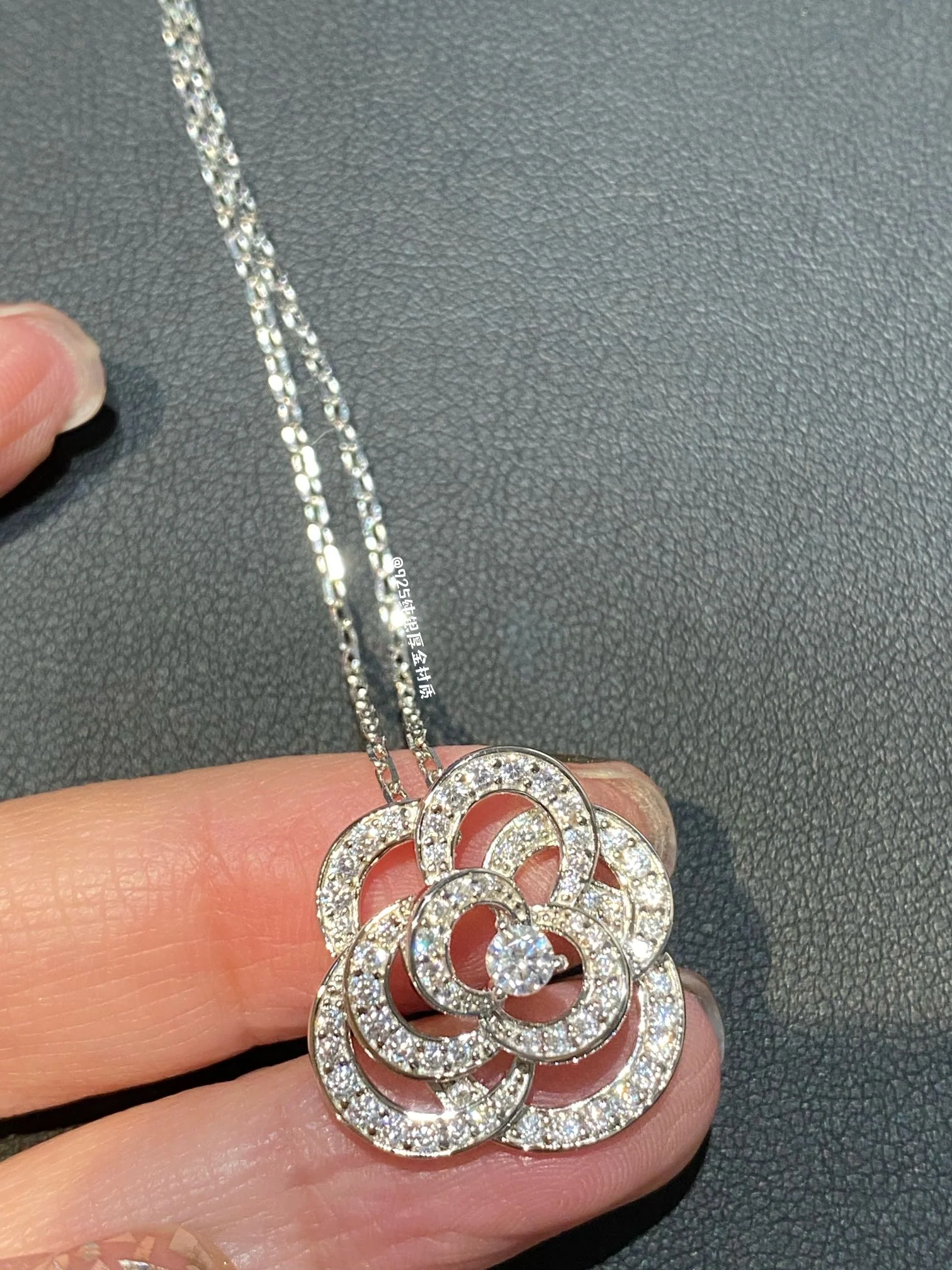 Колье Chanel 562