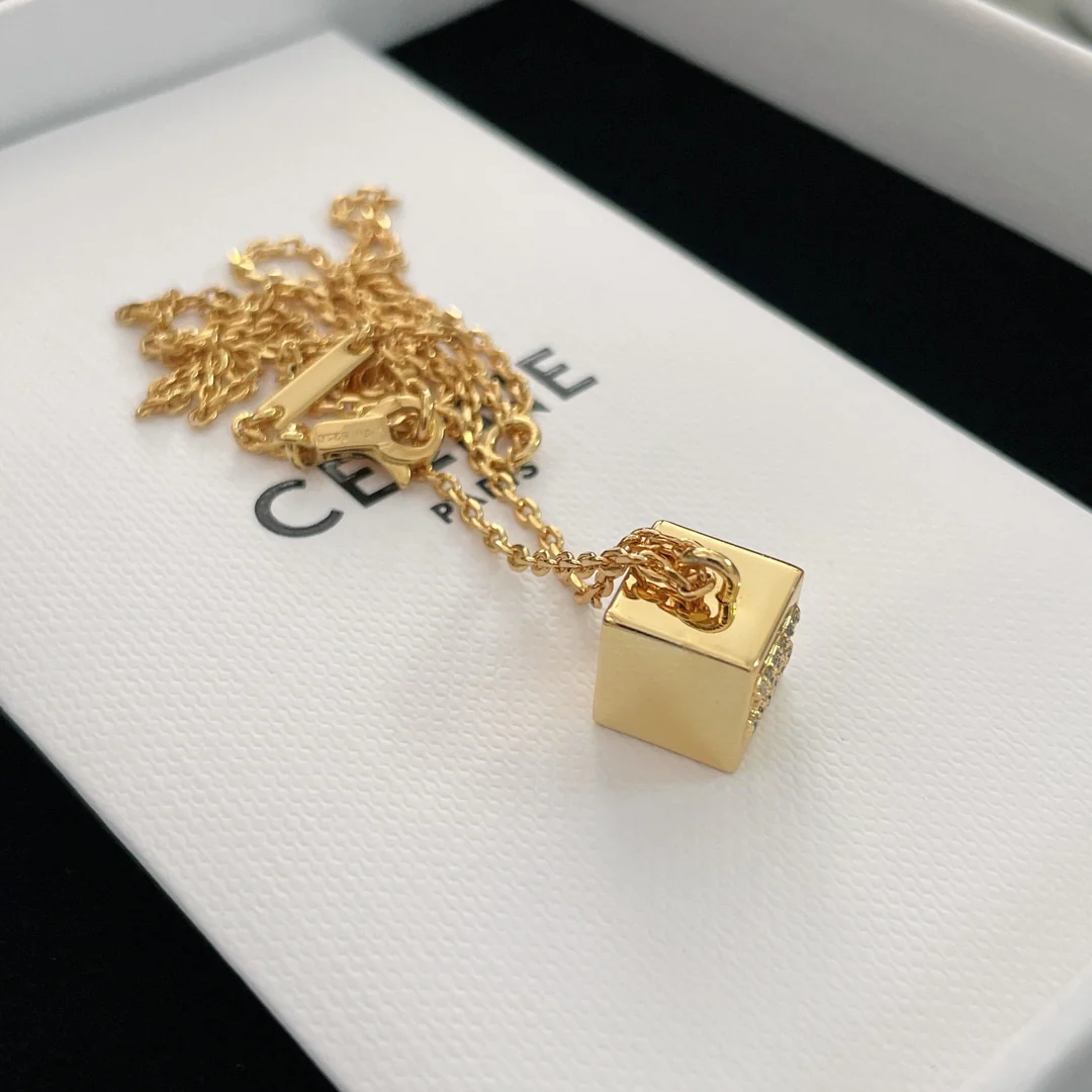 Celine - Колье 097