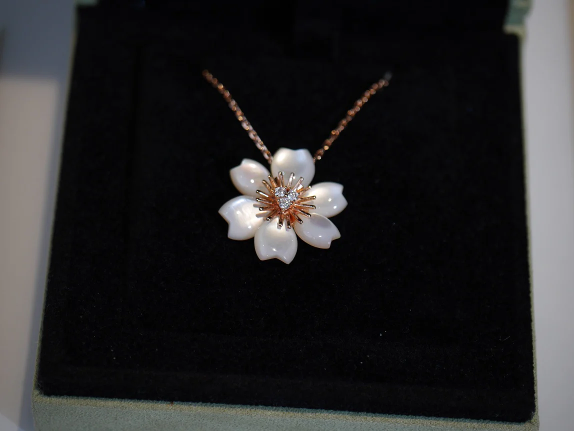 Van Vuitton - Колье 138