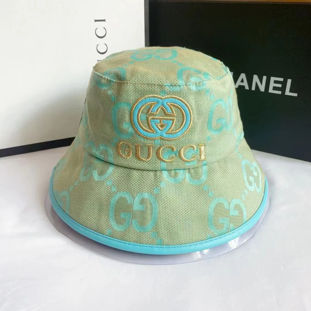 Новая коллекция Gucci начала осени 2023 года - Рыбацкая шляпа - 1