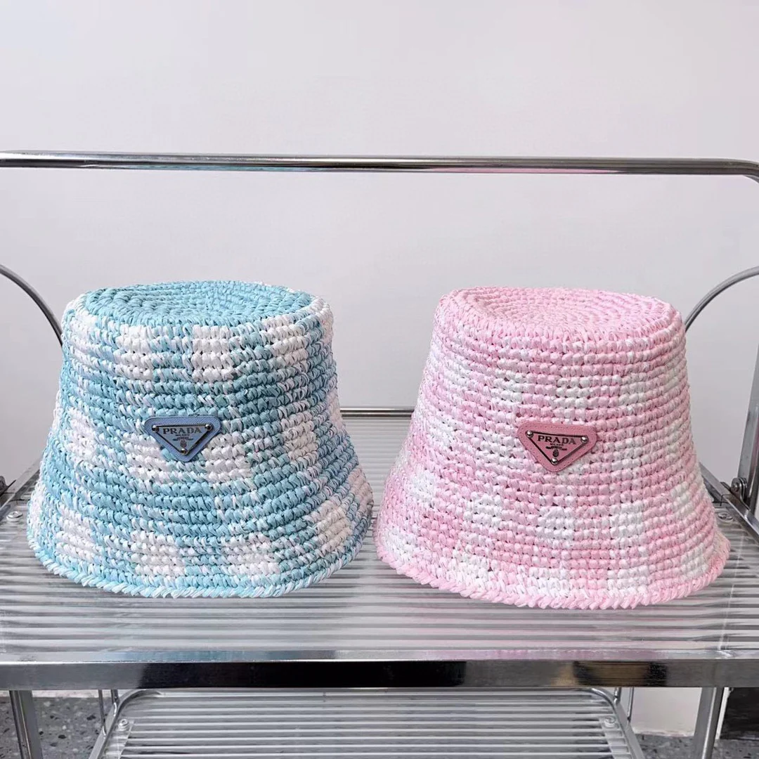 Новинки Prada весна/лето 2023 - Соломенная шляпа - Соломенная рыбацкая шляпа - Розовая