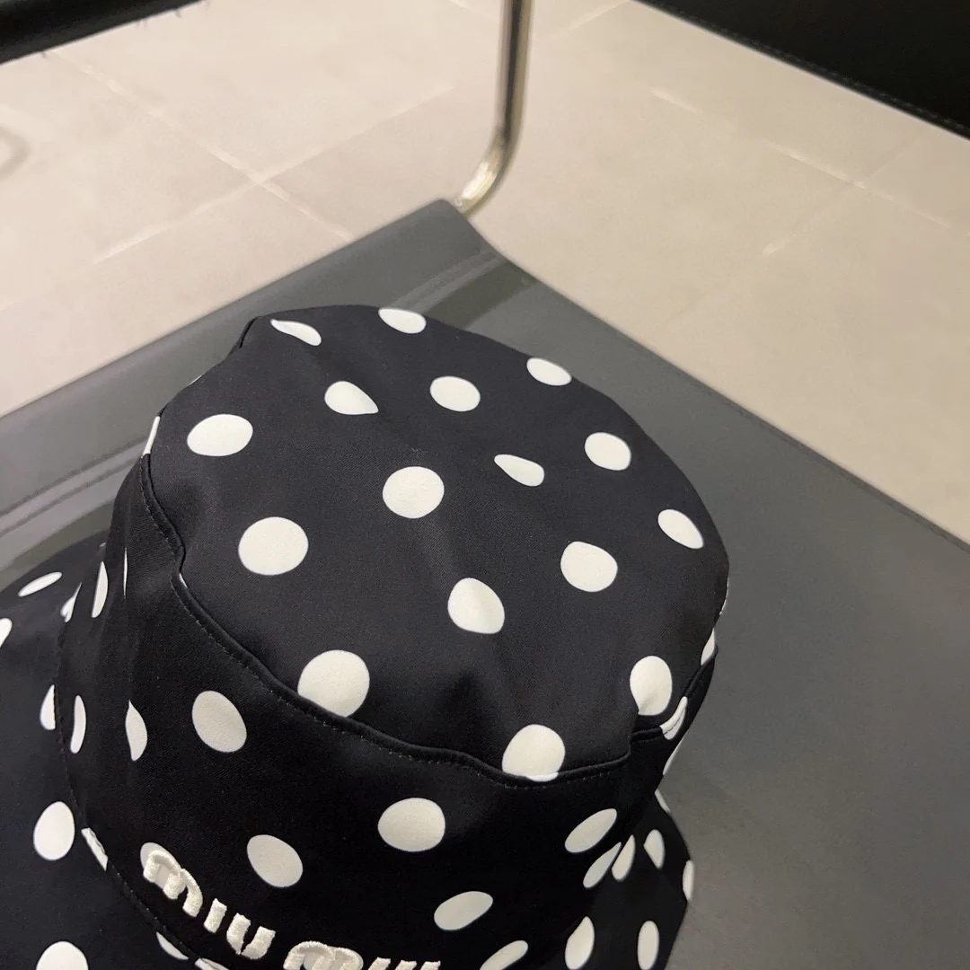 Miu Miu - Новая рыбацкая шляпа из чистого хлопка в горошек - Черная