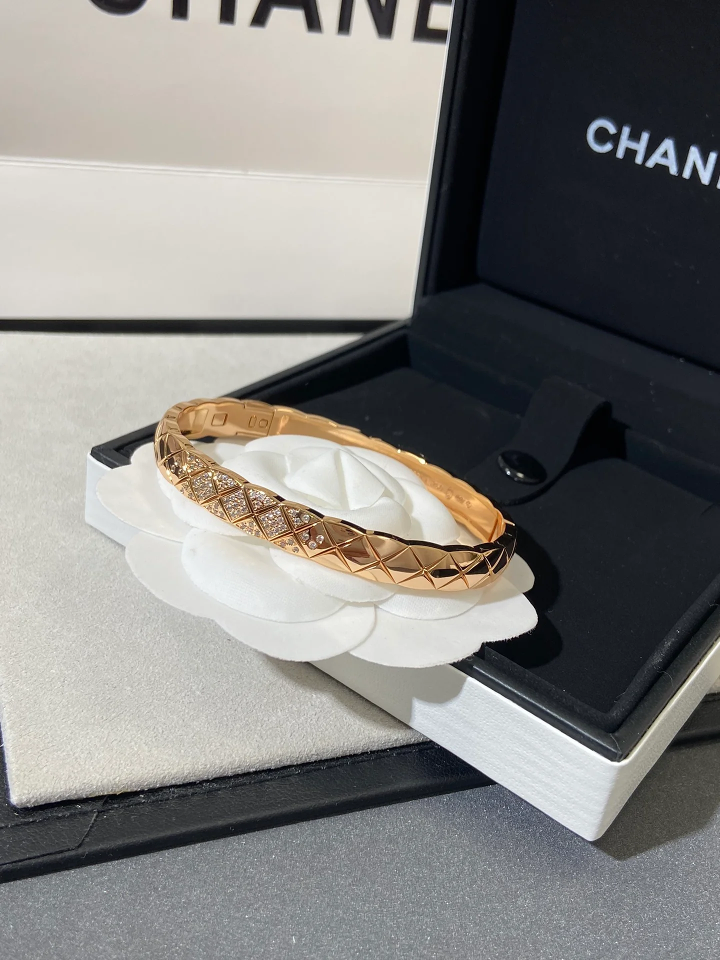 Браслет Chanel 105