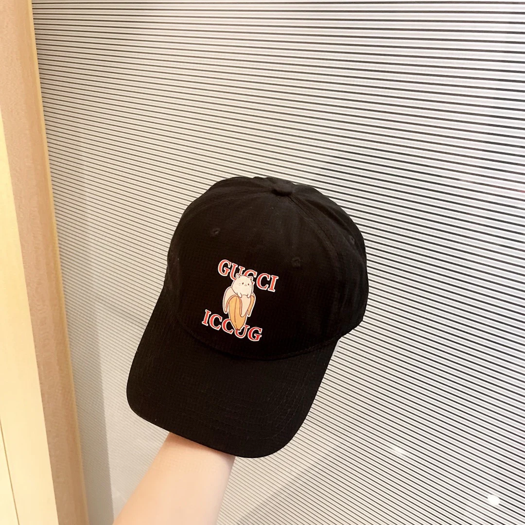 Бейсболка Gucci с кошачьим рисунком