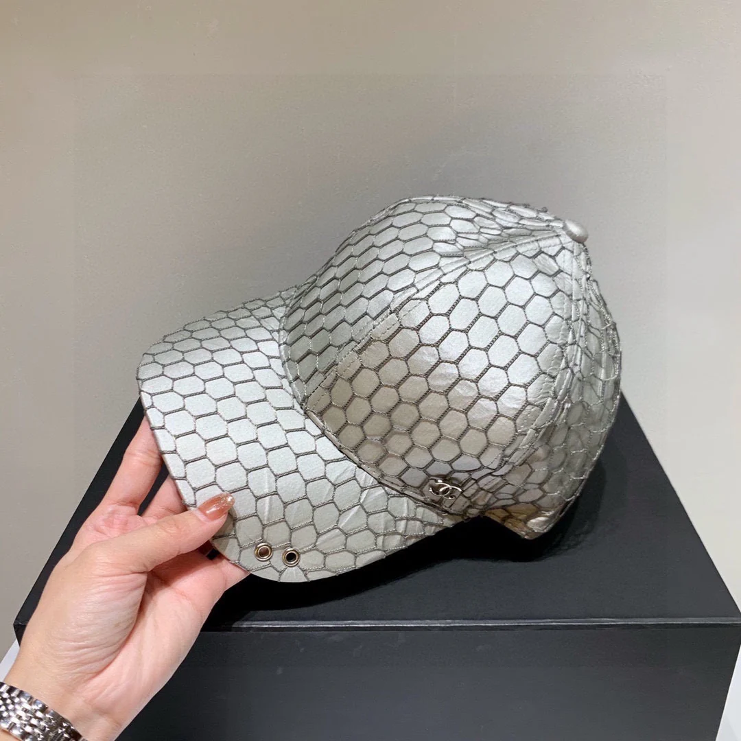 Бейсболка Chanel - унисекс