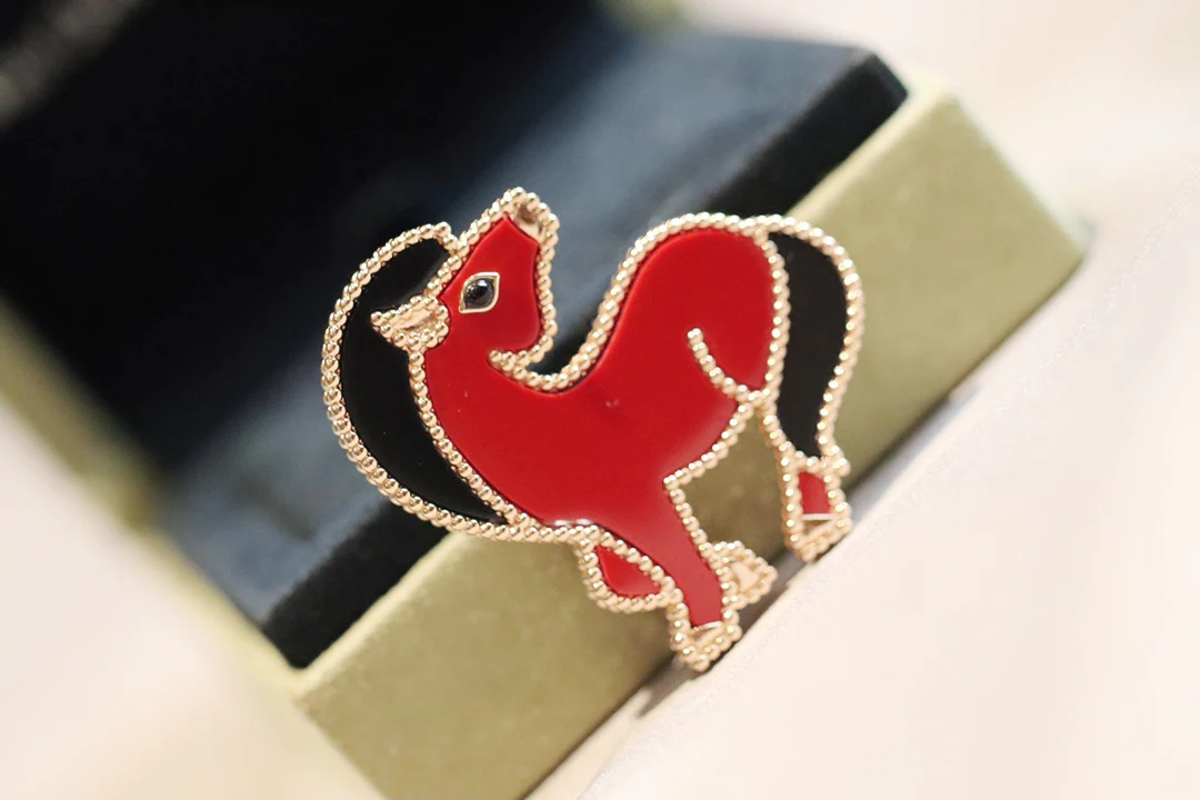 Van Ville - Брошь 012