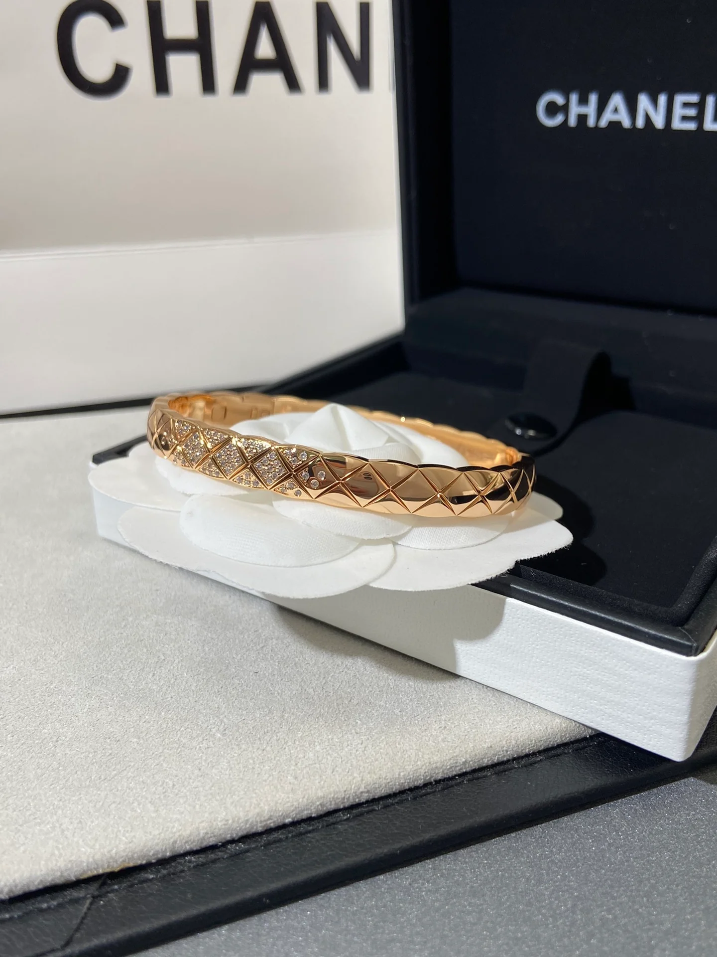 Браслет Chanel 105