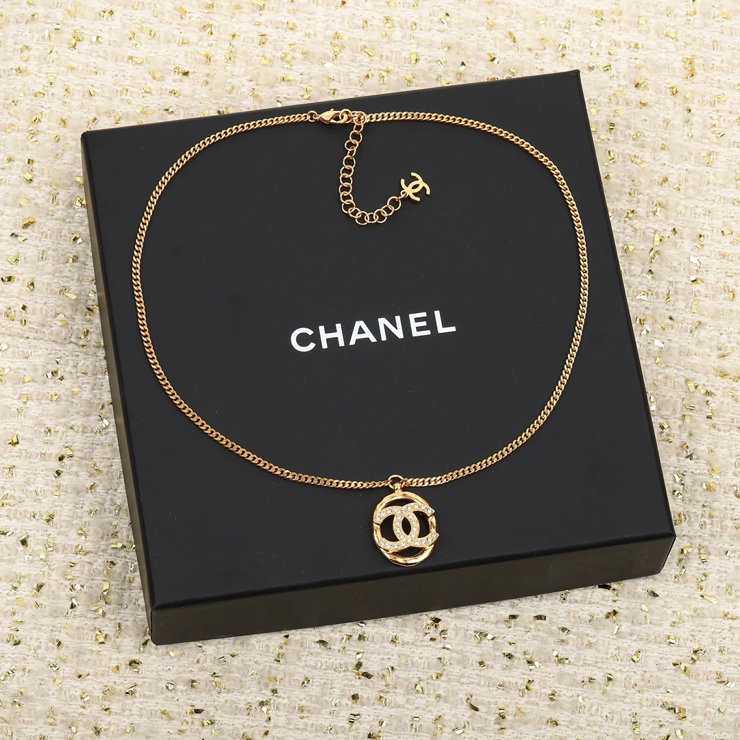 Колье Chanel 536