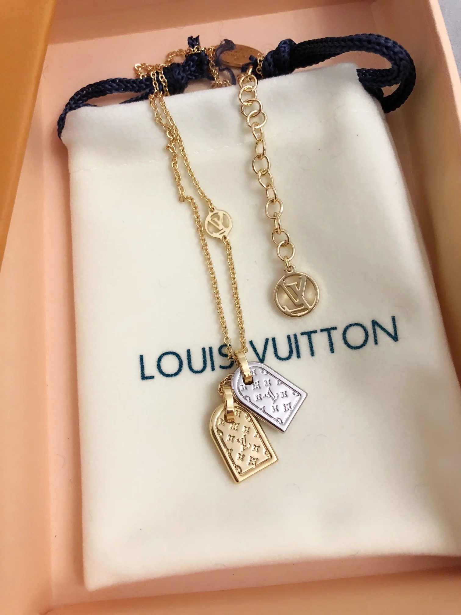 LV-Ожерелье 003