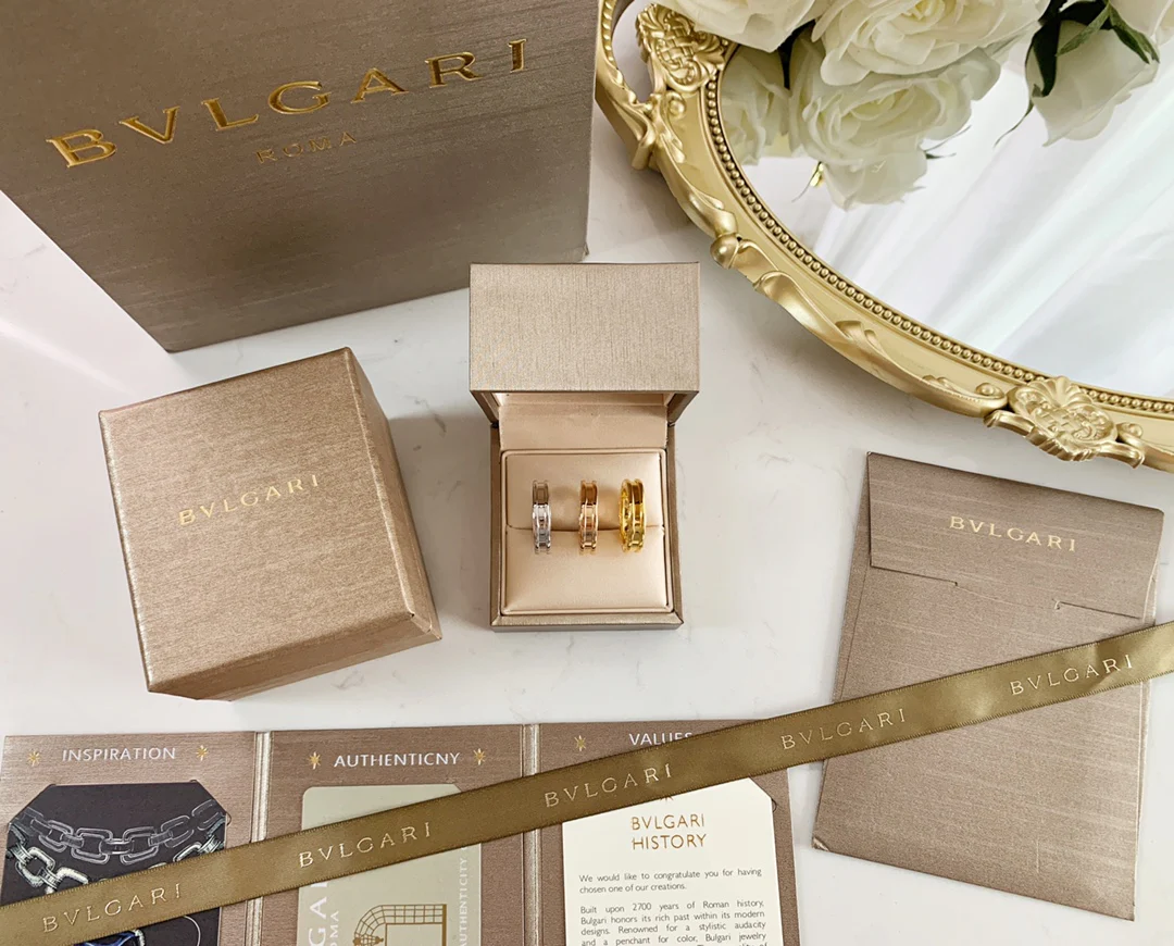 Кольцо Bvlgari 011