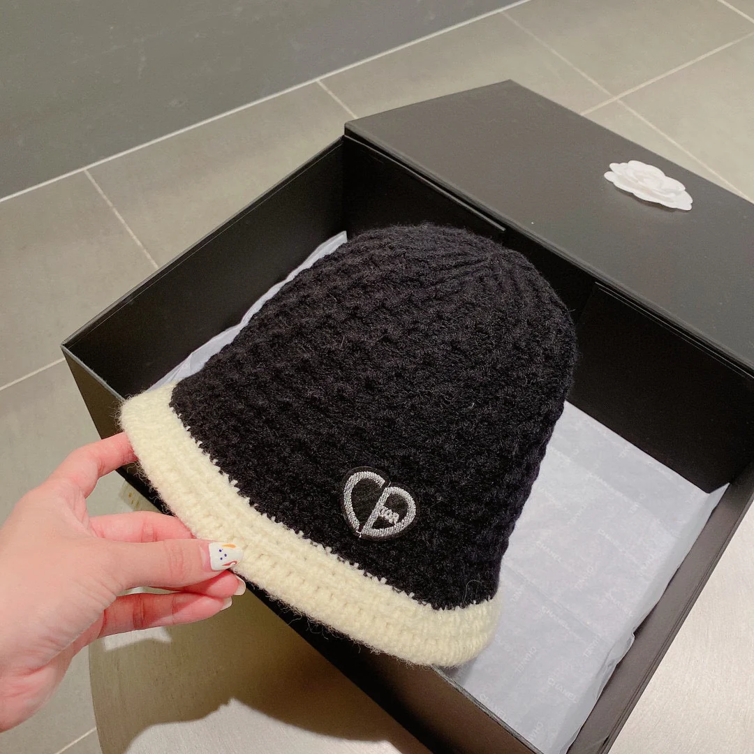 Dior - Вязаная рыбацкая шапка - Черная