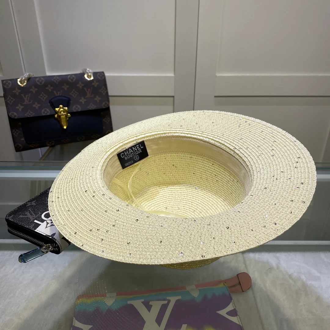 Новая соломенная шляпа Chanel 2022 года - 1