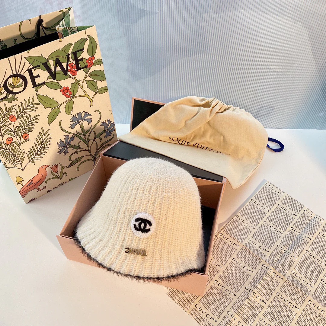 Рыбацкая шляпа из флиса Chanel - 1