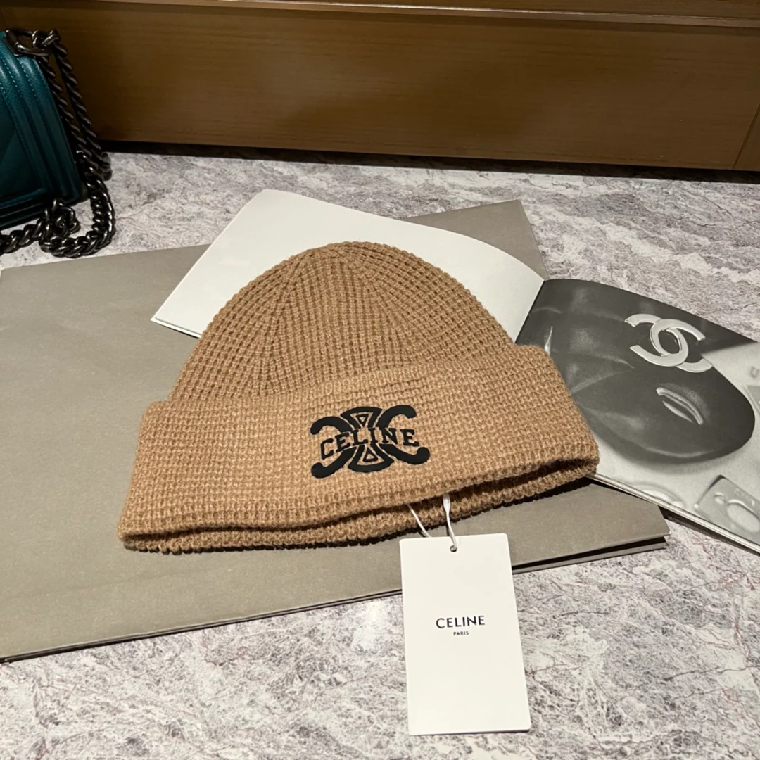 Вязаная шапка Celine - 1
