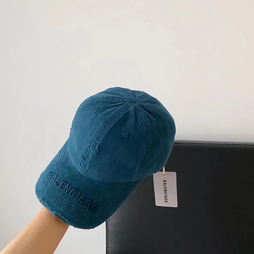 Бейсболка Balenciaga с вышивкой - синяя