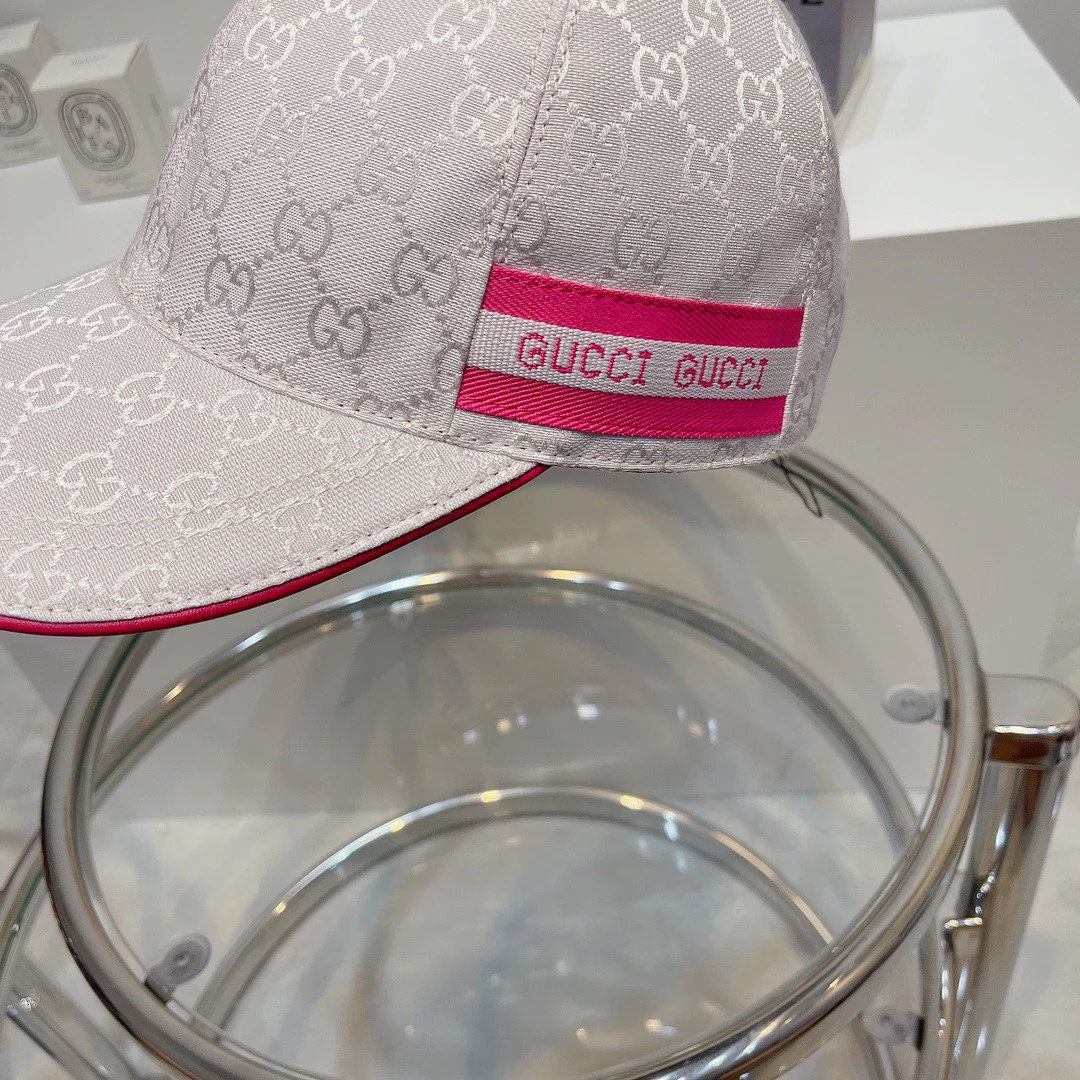Gucci - Новая бейсболка с вышитой двойной буквой G - Белая