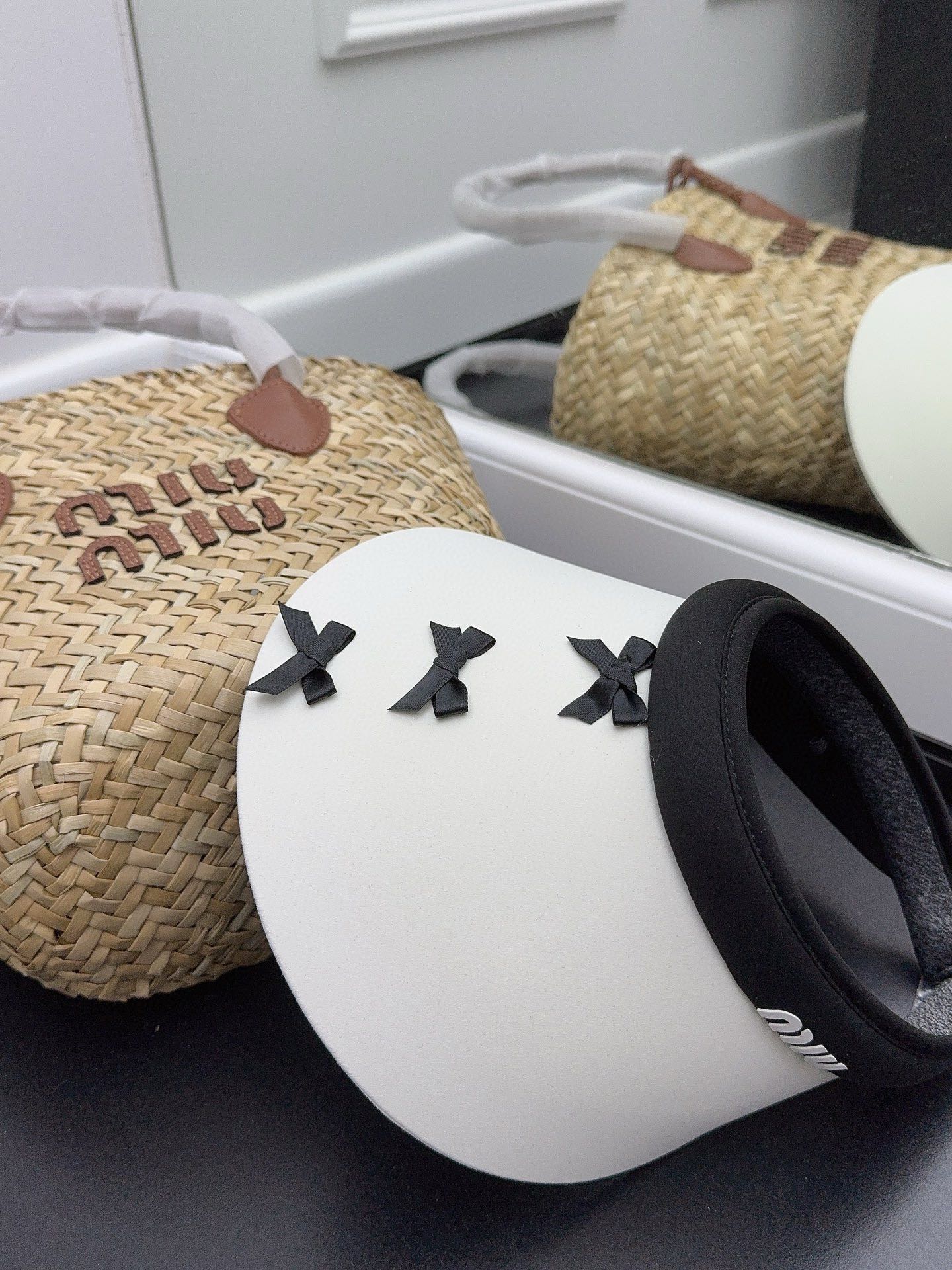 Miu Miu - Солнцезащитная шляпа Fairy Bow