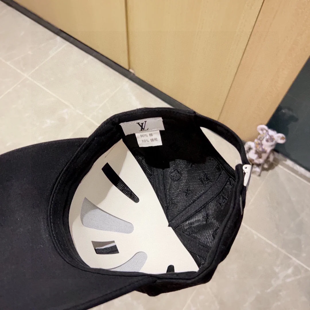 Новая бейсболка LV 2023 с вышитой монограммой, черная.