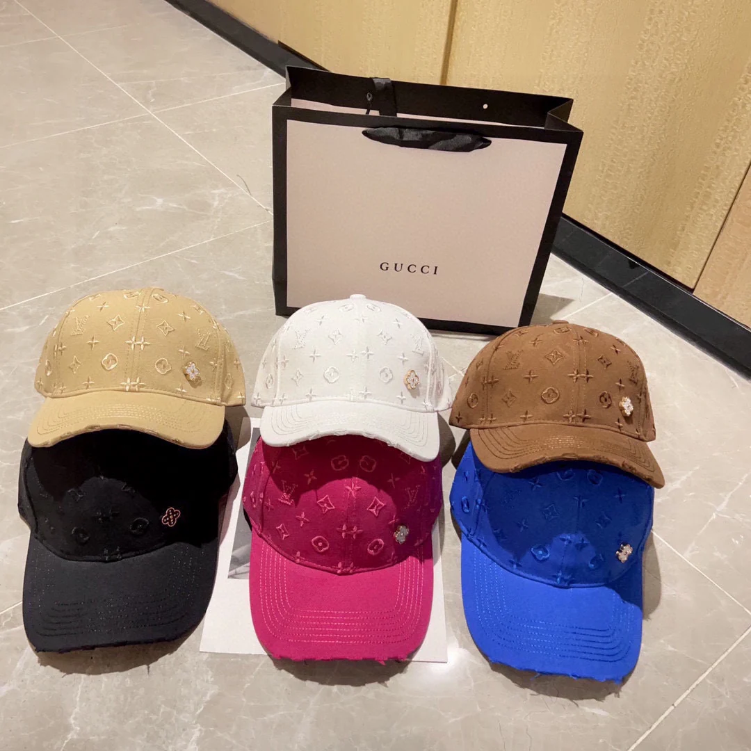 Новинка сезона весна/лето 2023 от LV - бейсболка с вышивкой - кофейно-коричневый цвет.