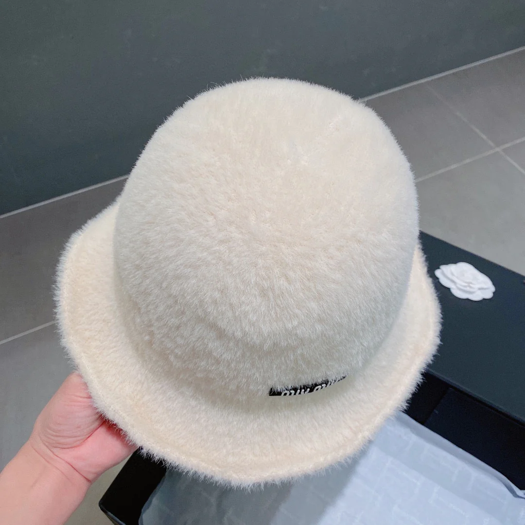 Miu Miu - Рыбацкая шляпа из норки - Белая