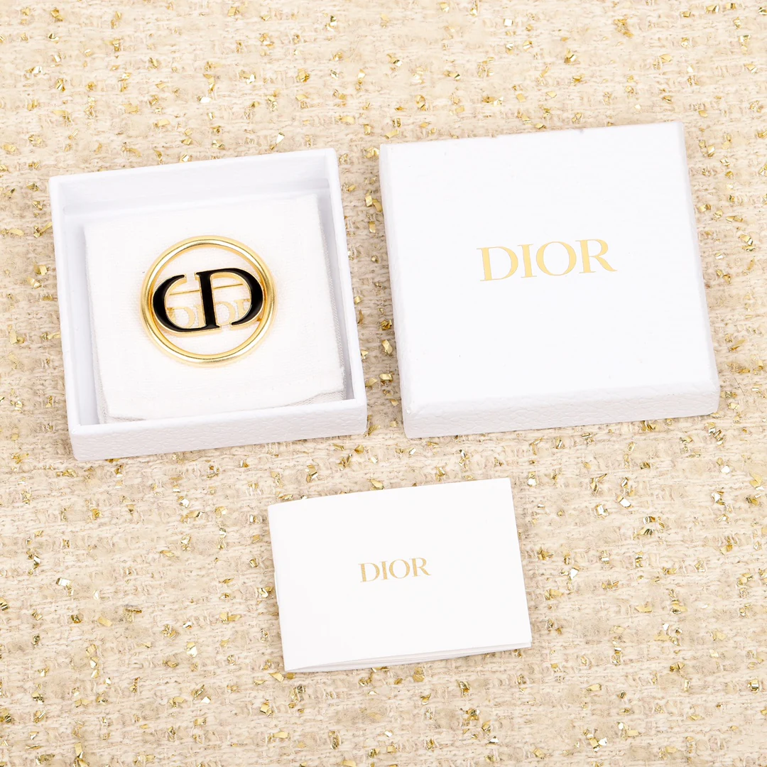 Брошь Dior 011